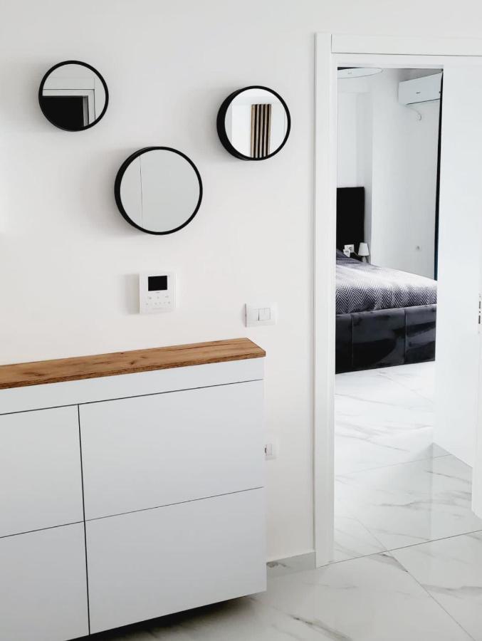 Stella Apartment Sarande Bagian luar foto