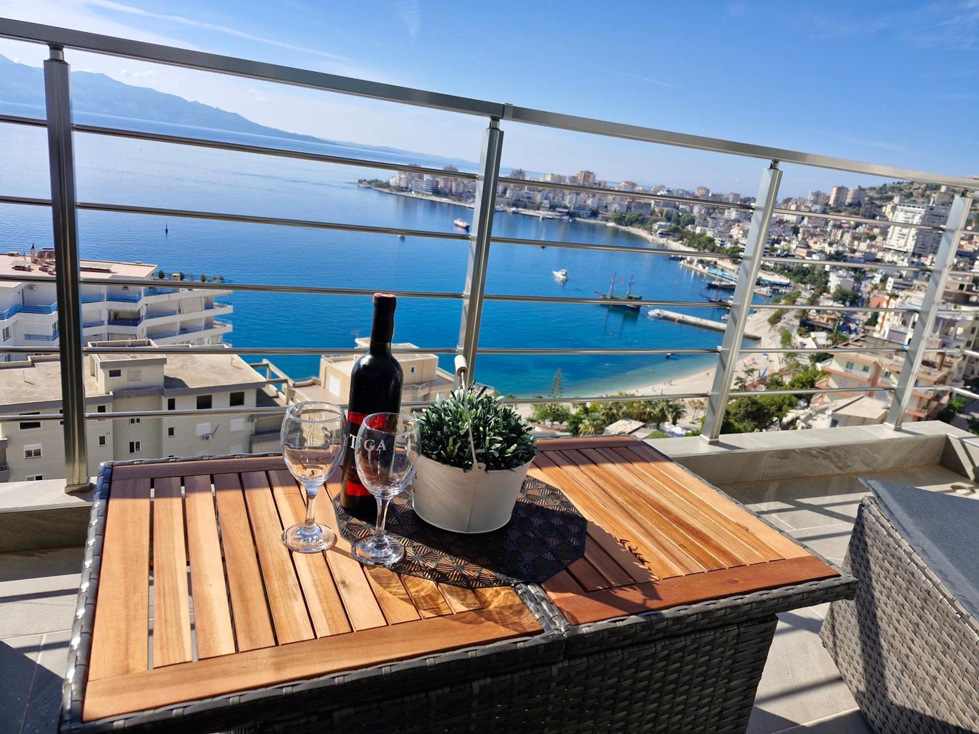 Stella Apartment Sarande Bagian luar foto